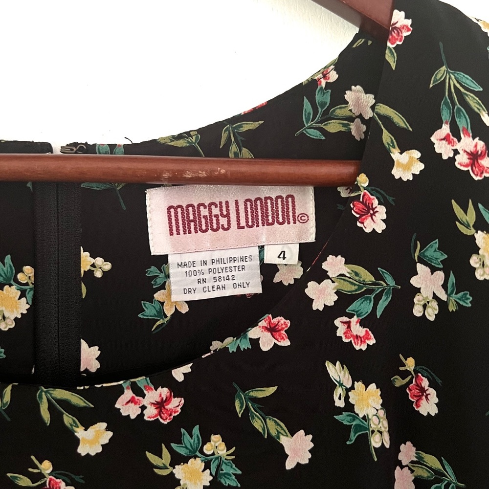 Maggie London Vintage Ditzy Floral Dress Y2K size 4